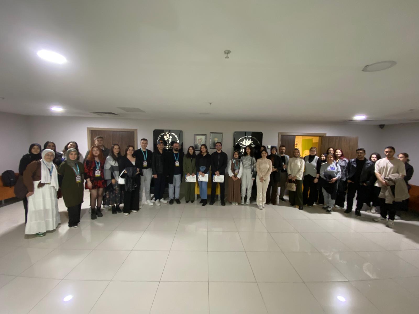 Samsun Psikoloji Zirvesi Samsun Gençlik Platformu ve  İğne Deliği Gençlik Merkezi Paydaşlığında  Yoğun Katılımla Gerçekleştirildi